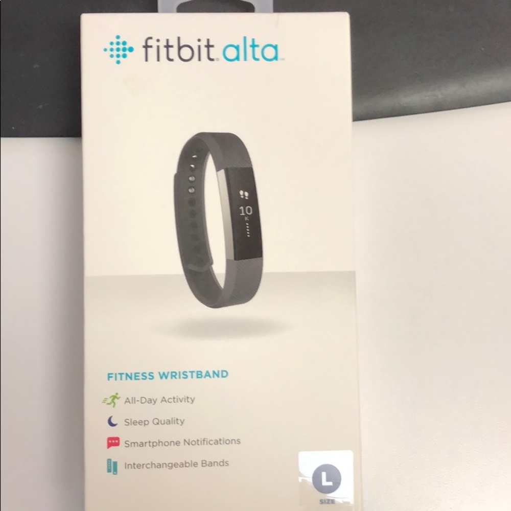 Brand new Fitbit Alta size large